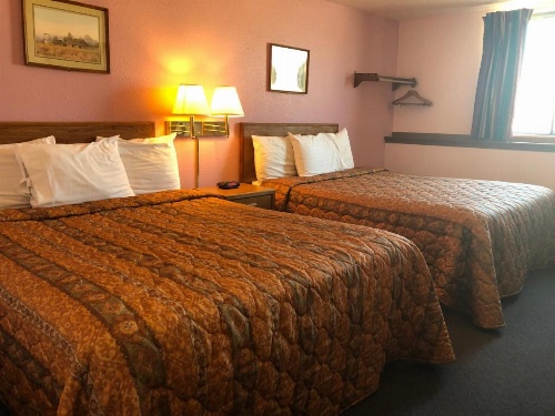 Executive Inn image 10