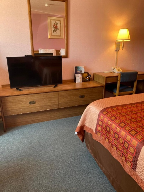 Executive Inn image 21