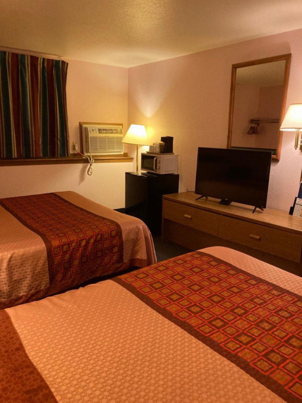 Room image 4