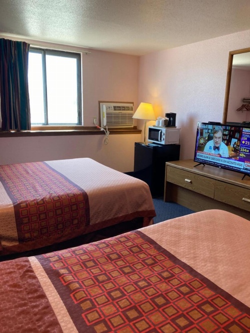 Executive Inn image 27
