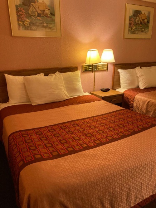 Executive Inn image 28